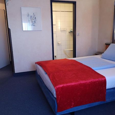 Main Hotel Eckert 3 Margetshoechheim ภายนอก รูปภาพ